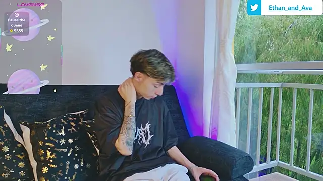 ethan and ava online show from November 16, 12:43 pm