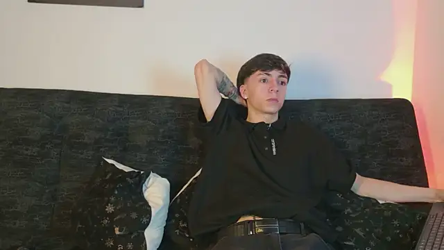 ethan and ava online show from March 12, 2:39 am