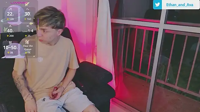 ethan and ava online show from October 23, 2:32 am