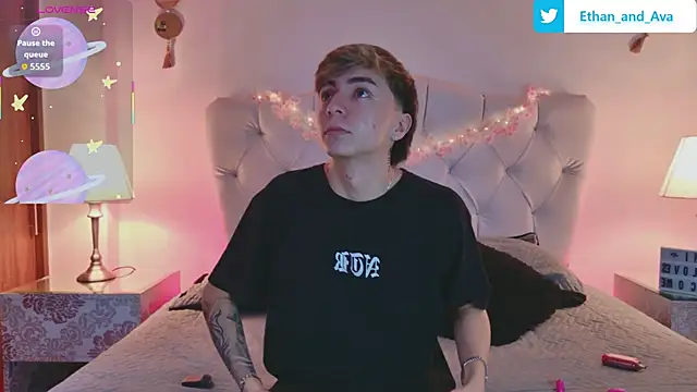 ethan and ava online show from September 21, 12:43 pm