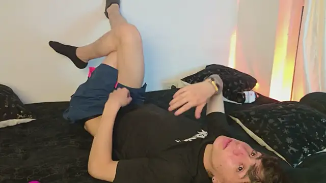 ethan and ava online show from March 7, 2:40 am