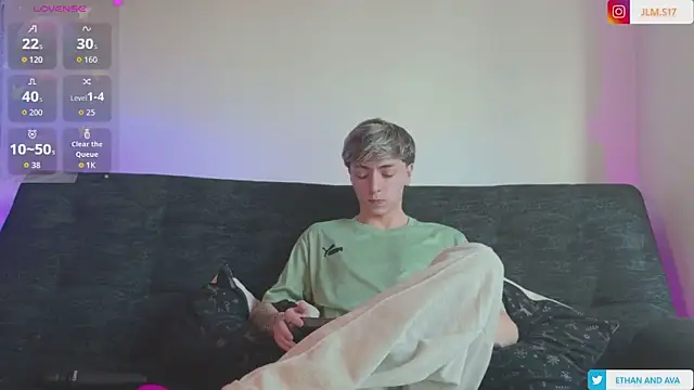 ethan and ava online show from June 3, 12:39 pm
