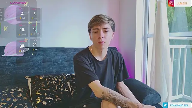 ethan and ava online show from November 26, 1:33 pm