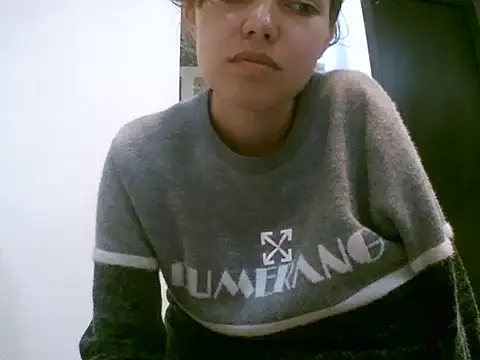 Snapshot of VittoriaTaylor chatting on December 16, 10:25 pm VittoriaTaylor online show from December 16, 10:25 pm