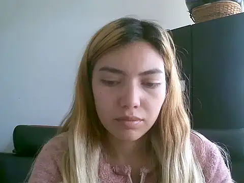 Snapshot of VittoriaTaylor chatting on October 25, 3:34 pm VittoriaTaylor online show from October 25, 3:34 pm