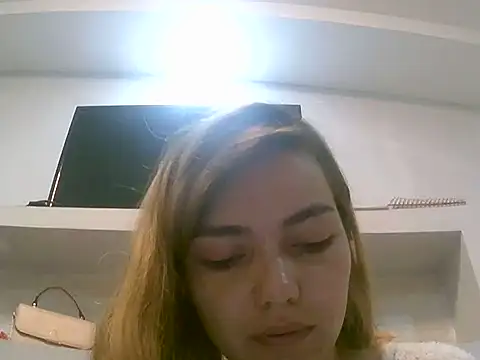 VittoriaTaylor online show from February 10, 12:59 pm