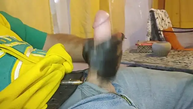 bwcbeat83 online show from March 26, 1:48 am