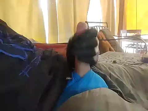 Snapshot of bwcbeat83 chatting on October 26, 5:24 pm bwcbeat83 online show from October 26, 5:24 pm