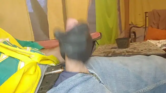 bwcbeat83 online show from March 4, 1:35 am