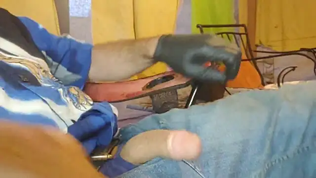 bwcbeat83 online show from February 13, 1:16 am