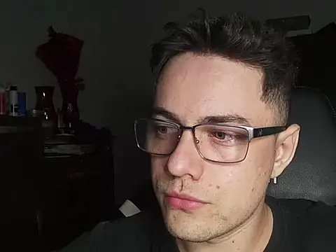 Dyllan   online show from October 22, 2:55 am