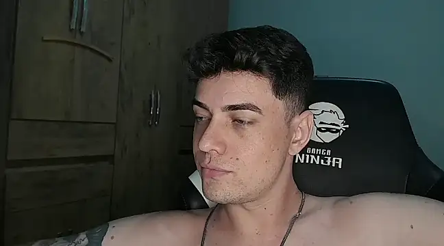 Dyllan   online show from January 24, 1:45 am