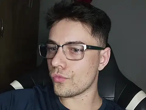 Dyllan   online show from October 11, 2:34 am