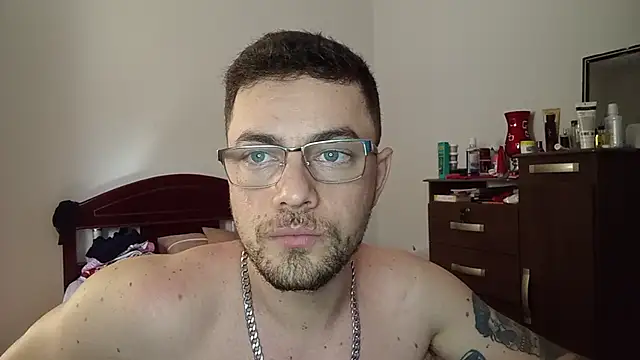 Dyllan   online show from May 25, 2:38 pm