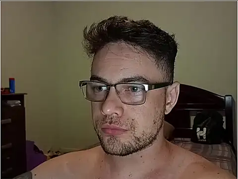 Dyllan   online show from April 15, 1:22 am