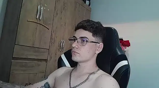 Dyllan   online show from January 21, 9:57 pm