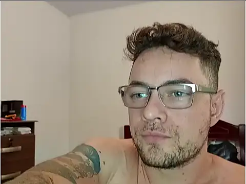 Dyllan   online show from April 16, 5:14 pm