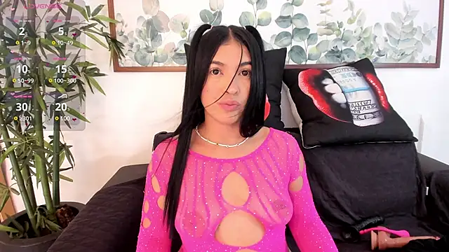 Snapshot of NicolettaLima chatting on February 21, 8:16 pm NicolettaLima online show from February 21, 8:16 pm