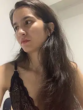 Bella still online show from October 20, 1:22 pm