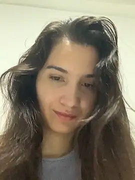 Bella still online show from November 2, 1:16 pm