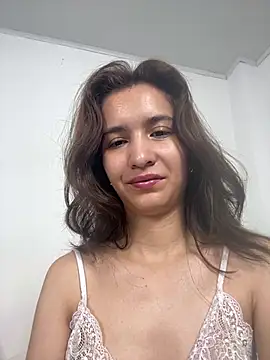 Snapshot of Bella_still chatting on June 25, 1:49 pm Bella still online show from June 25, 1:49 pm