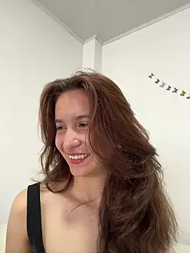 Snapshot of Bella_still chatting on July 18, 1:41 pm Bella still online show from July 18, 1:41 pm