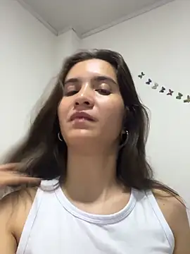 Bella still online show from January 17, 2:26 am