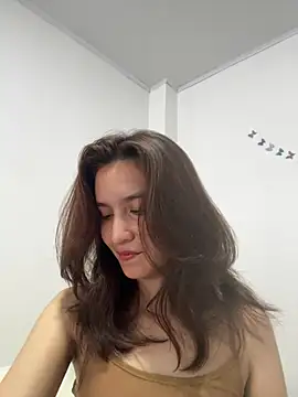 Snapshot of Bella_still chatting on July 17, 1:41 pm Bella still online show from July 17, 1:41 pm