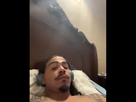 jamesx14877 online show from November 10, 11:32 pm