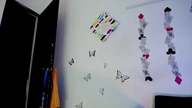 Snapshot of Brendaajames chatting on February 11, 12:36 pm Brendaajames online show from February 11, 12:36 pm