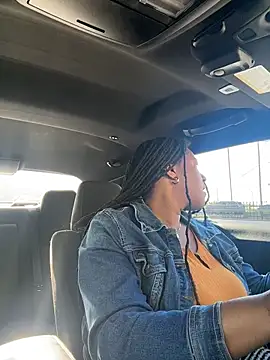 xoxoHotCoCo online show from April 10, 1:29 pm