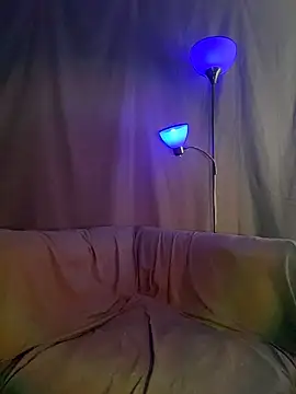 xoxoHotCoCo online show from March 21, 4:44 pm