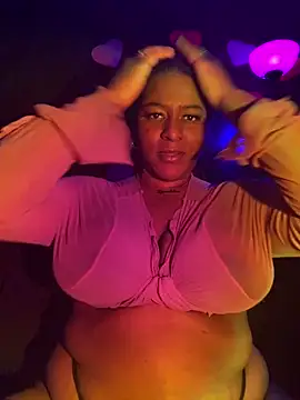 xoxoHotCoCo online show from February 9, 12:03 pm