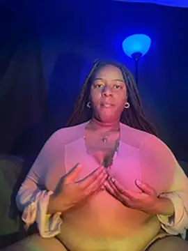 xoxoHotCoCo online show from March 23, 11:32 am