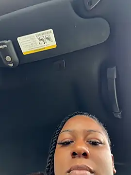 xoxoHotCoCo online show from May 27, 2:13 pm