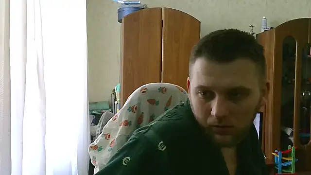 HunterOnBoobs online show from February 27, 8:35 am