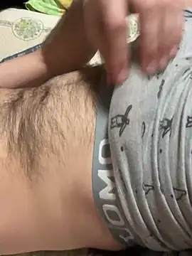 Snapshot of Klaus298 chatting on February 23, 7:33 am Klaus298 online show from February 23, 7:33 am