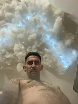 hornycouple818 online show from March 7, 9:37 am