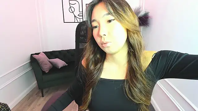 AnnaReyla online show from October 7, 11:11 am