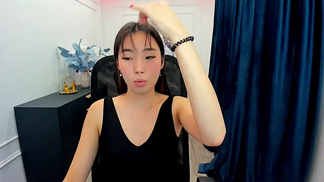 AnnaReyla online show from September 29, 7:52 pm