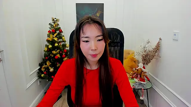 AnnaReyla online show from December 14, 7:52 pm