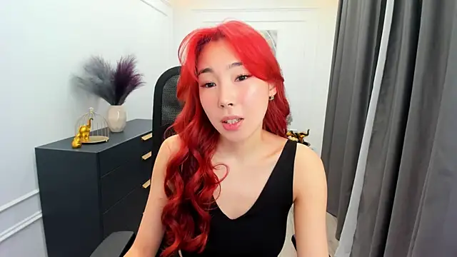 AnnaReyla online show from February 28, 7:13 pm