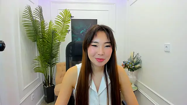 AnnaReyla online show from November 30, 11:55 am