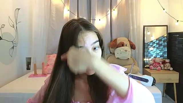 SERAFINA  online show from December 4, 11:31 am