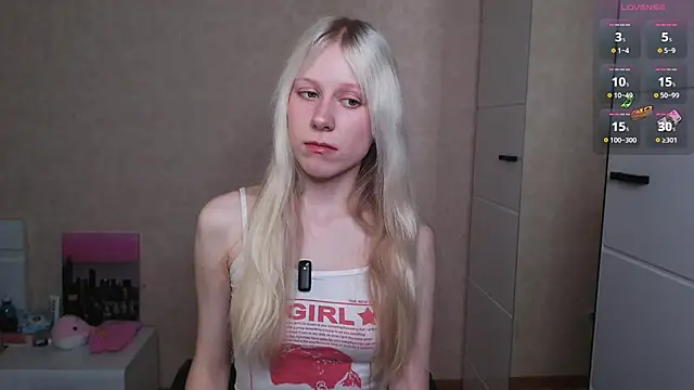 Mary Kitty88 online show from May 26, 4:43 am