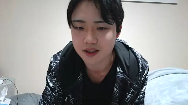 nunnun00 online show from March 19, 7:18 am