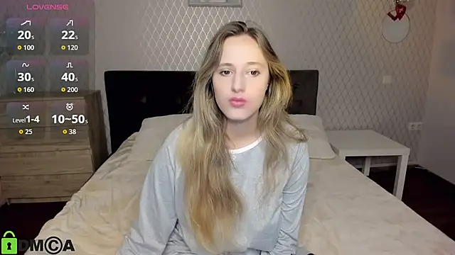 blondyriss online show from September 29, 7:08 pm