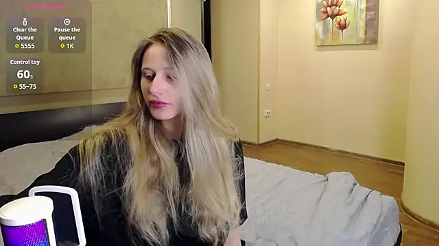 blondyriss online show from September 14, 7:25 pm
