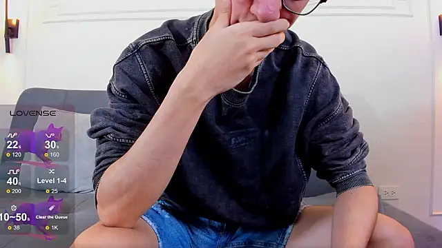 Cum hunters online show from February 26, 3:39 am