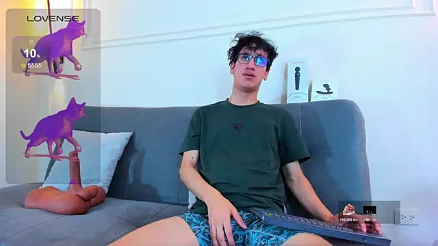 Cum hunters online show from December 19, 3:21 am